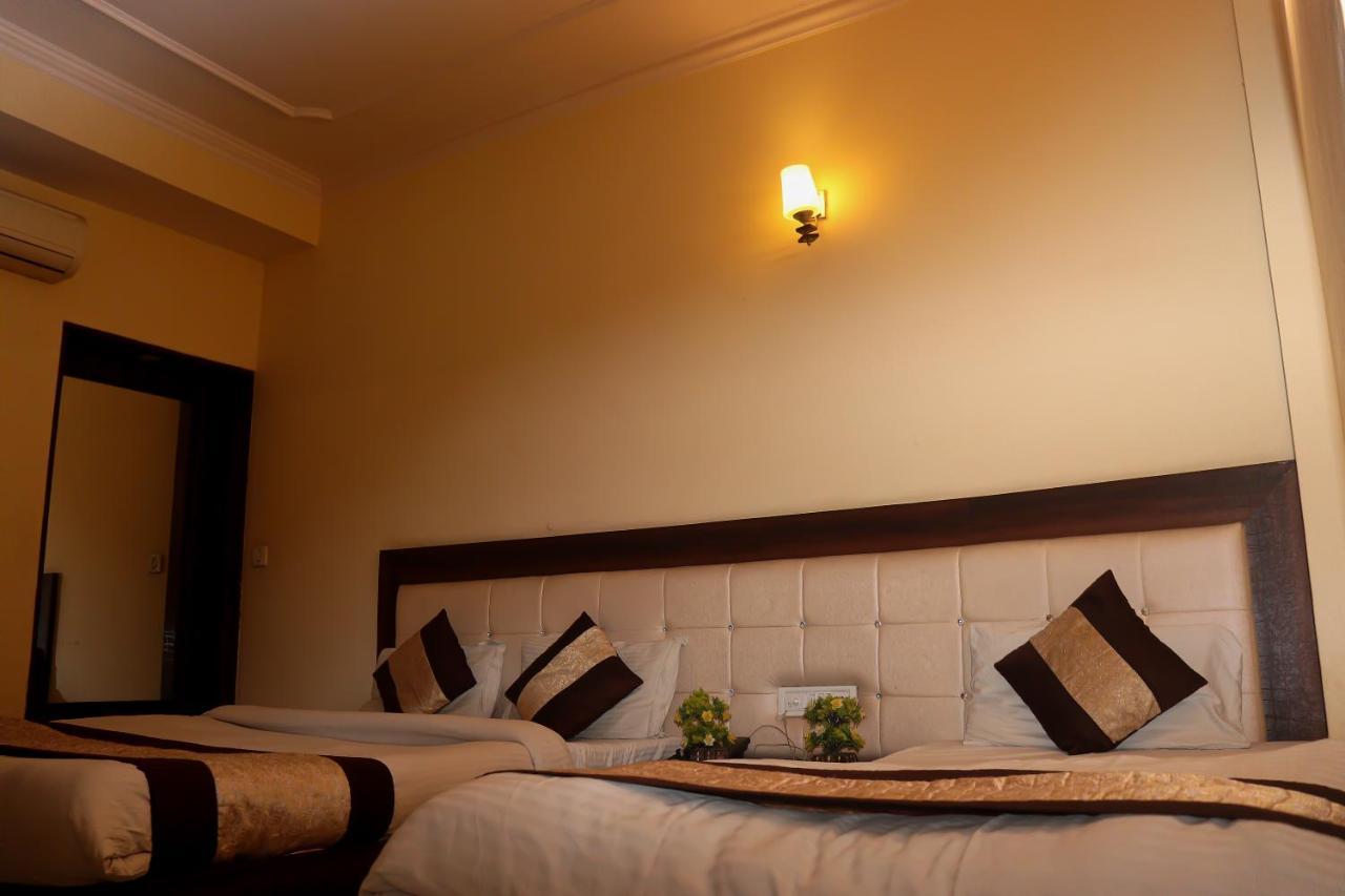 Silver Shine New Delhi - Comfort Stay Bagian luar foto
