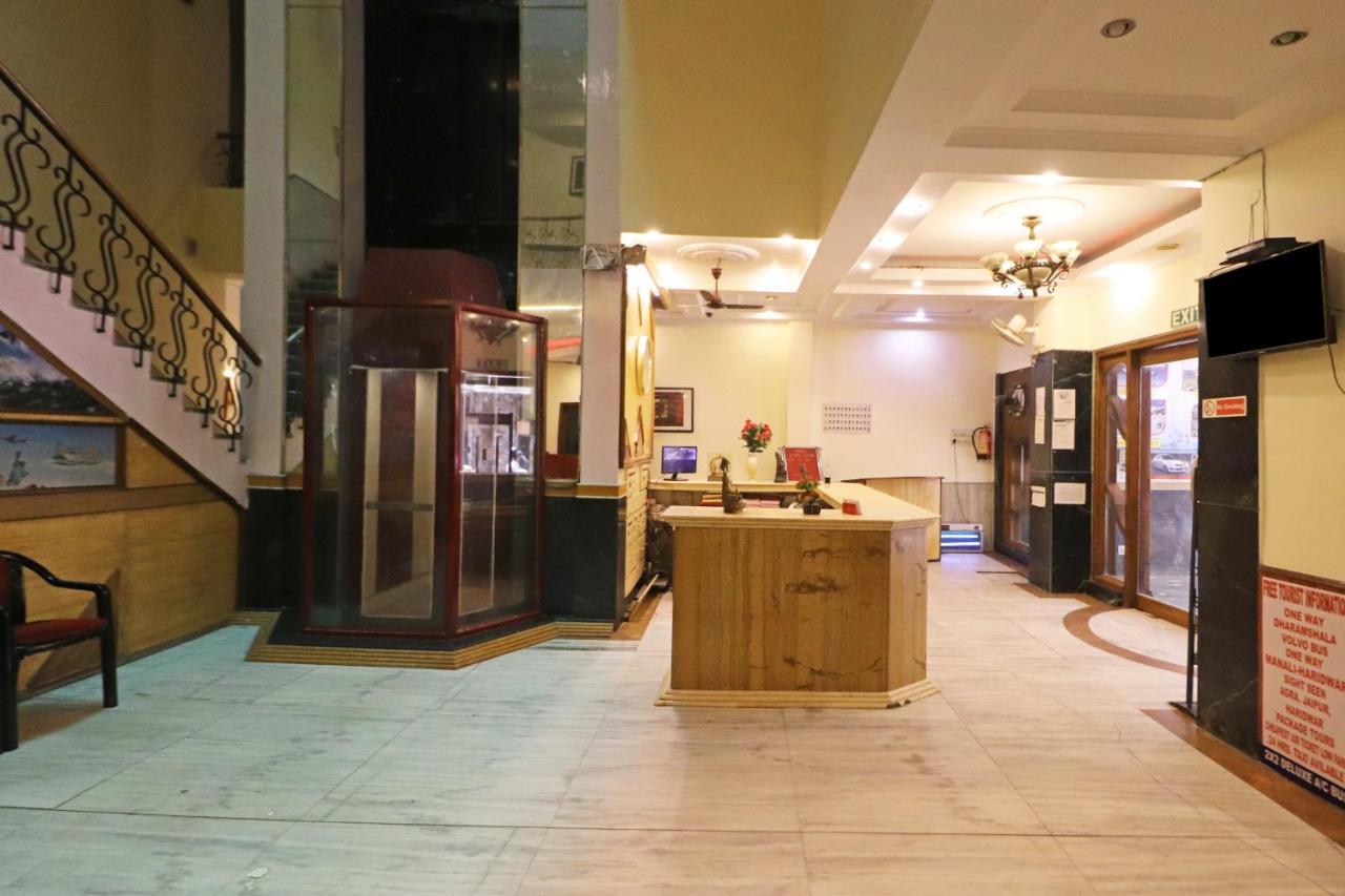 Silver Shine New Delhi - Comfort Stay Bagian luar foto