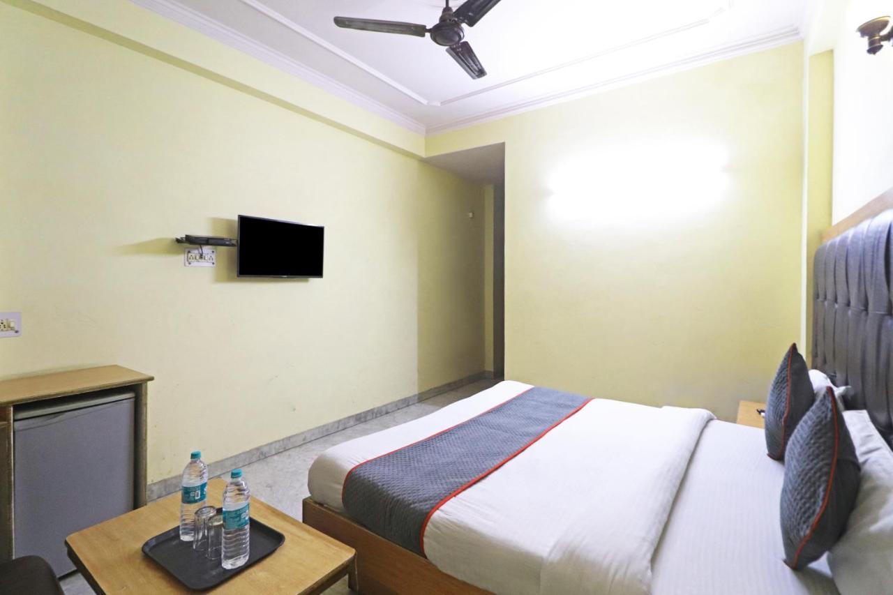 Silver Shine New Delhi - Comfort Stay Bagian luar foto