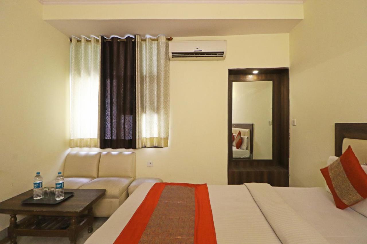 Silver Shine New Delhi - Comfort Stay Bagian luar foto